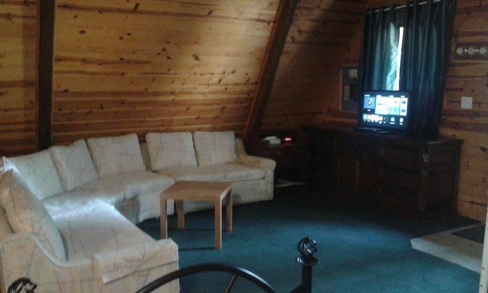 Eagle Crater Lake Inn Кимълт Екстериор снимка